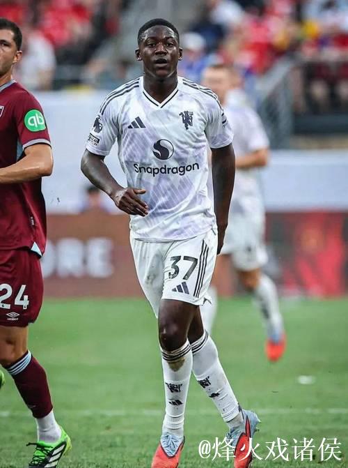 电讯报：超过10家球队想签梅努；曼联内部对阿莫林态度担忧