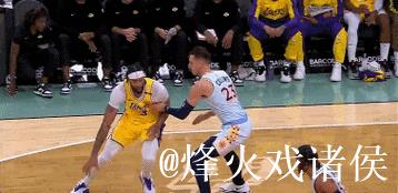 詹姆斯三双助阵克内克特20+8 湖人狂胜马刺终结3连败 詹姆斯三双助阵克内克特20+8 湖人狂胜马刺终结3连败